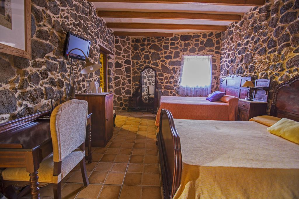 Hotel Rural Restaurante Mahoh Villaverde  Exteriör bild